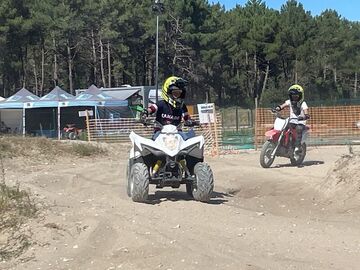 Camping avec équipements sportifs en Gironde